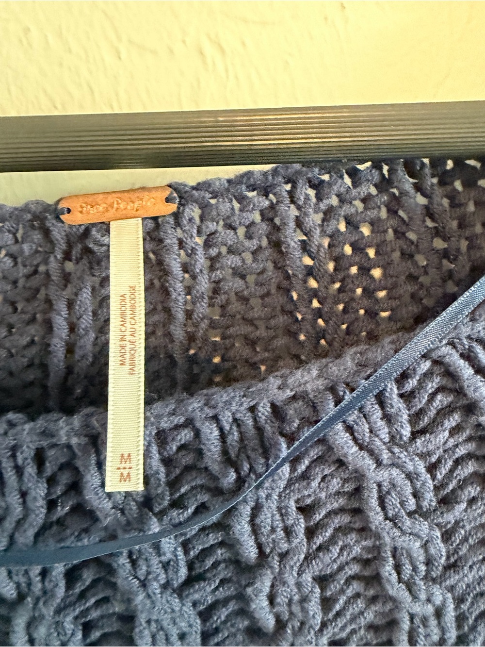 Free People Cable Stitch Pullover Sweater in Blue Sz M - Picture 3 of 4
